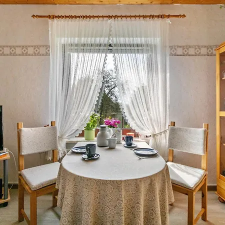 Apartment Grenznah Garten Ruhig